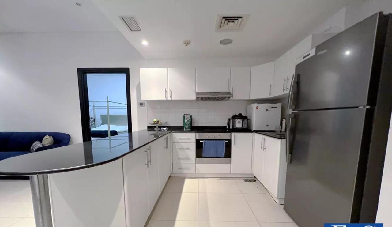 Entire Apartment - Marina - Spacious And Perfect Location Dubai Luaran gambar