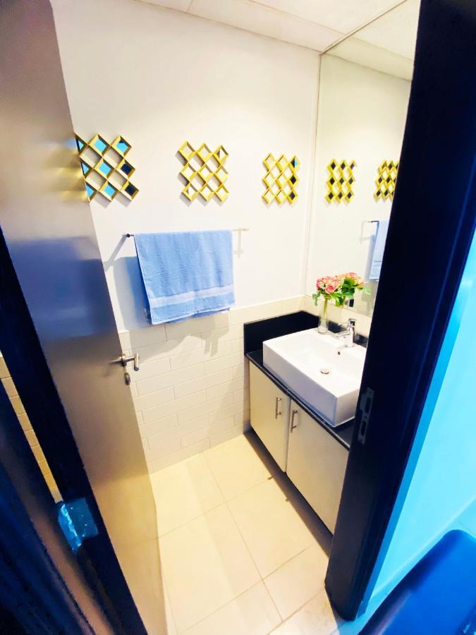 Entire Apartment - Marina - Spacious And Perfect Location Dubai Luaran gambar